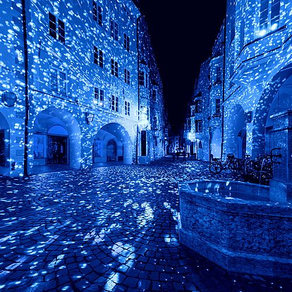 Brixen Water Light Festival: Event-Highlight im Frühlingsurlaub in Südtirol